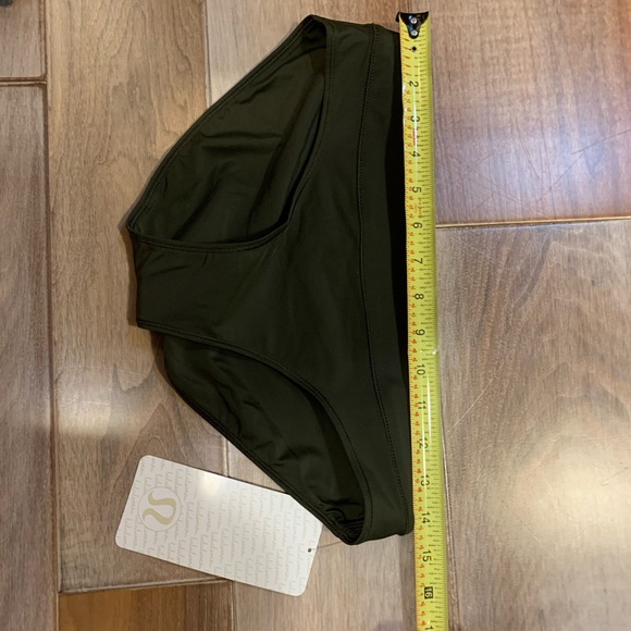 Lululemon tidal flow bottom 6 nwt - Picture 6 of 7